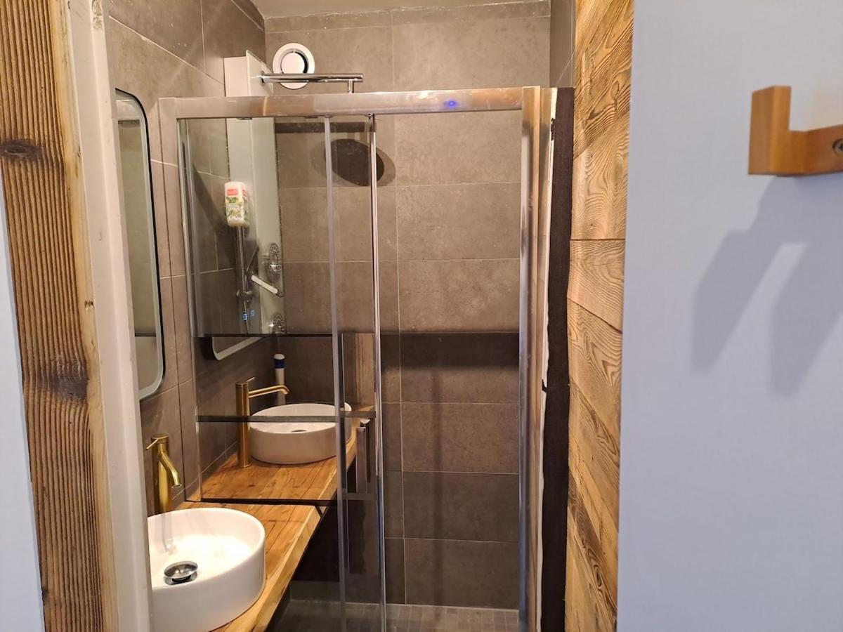 Maison A Moutiers 3 Vallees 4 Chambres 10 Pers Kültér fotó