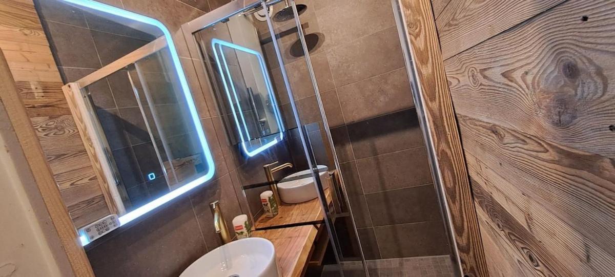 Maison A Moutiers 3 Vallees 4 Chambres 10 Pers Kültér fotó